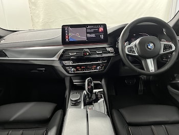 Used BMW 5 Series 2021 for sale - 79559808: Photo