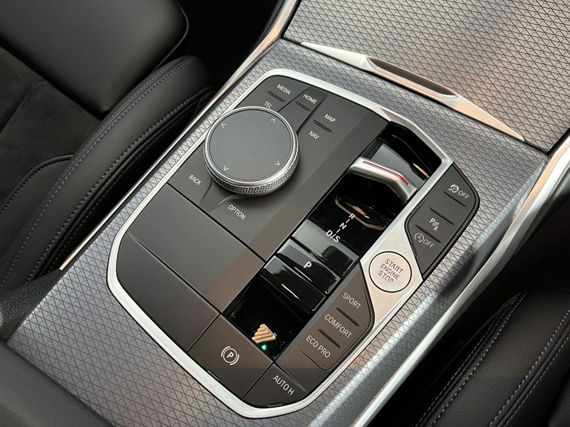 Used BMW 3 Series 2024 for sale - 77151635: Photo 10