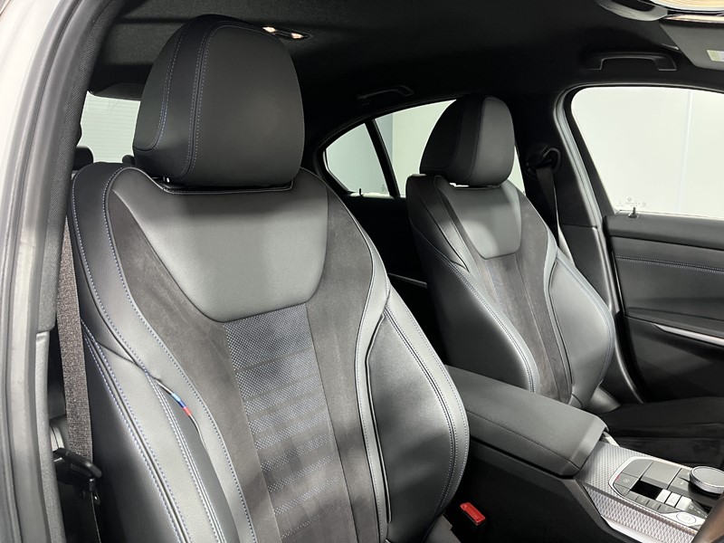 Used BMW 3 Series 2024 for sale - 77151635: Photo 11