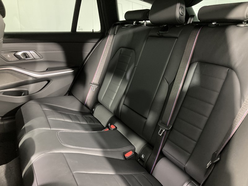 Used BMW 3 Series 2023 for sale - 77353935: Photo 12