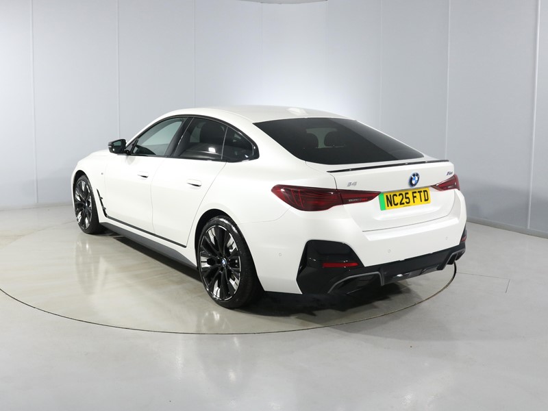 Used BMW i4 2025 for sale - 77025585: Photo 2