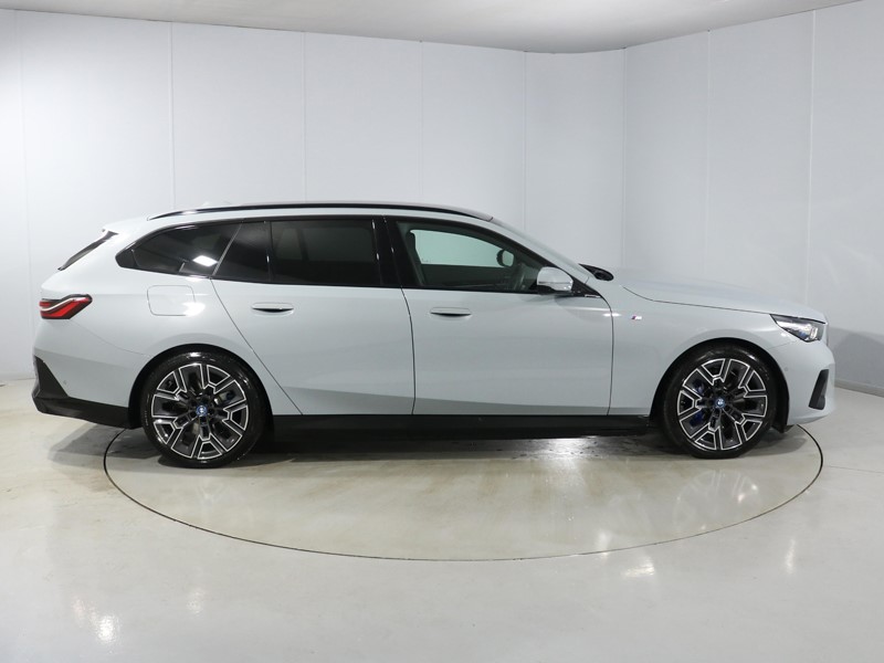 Used BMW i5 2025 for sale - 76981459: Photo 3