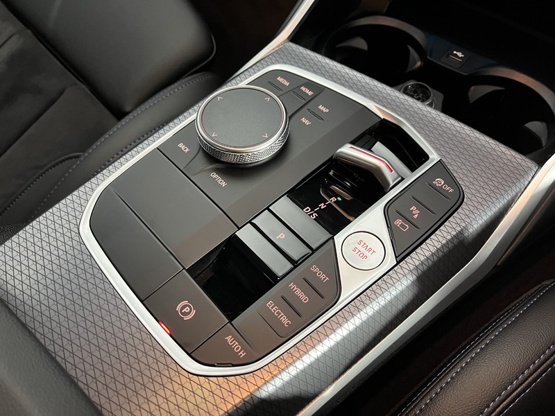 Used BMW 3 Series 2024 for sale - 77834024: Photo 10