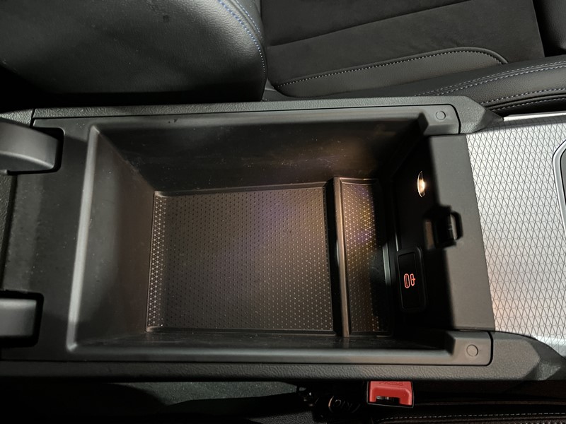 Used BMW 3 Series 2024 for sale - 77834024: Photo 35