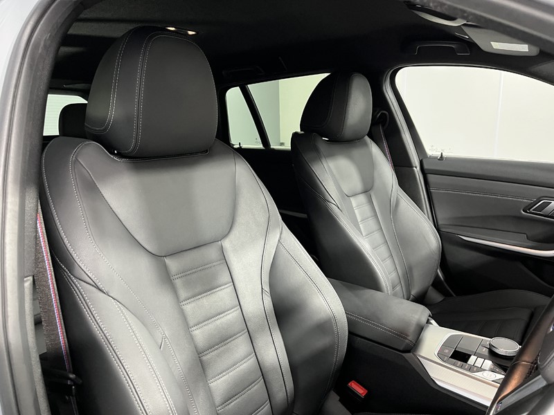 Used BMW 3 Series 2024 for sale - 77636275: Photo 11