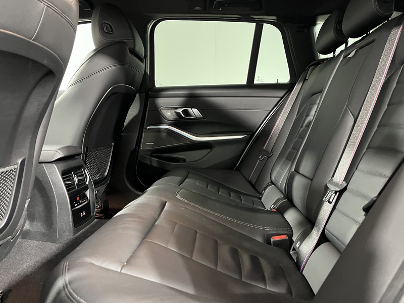 Used BMW 3 Series 2024 for sale - 77636275: Photo 39