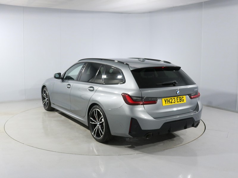 Used BMW 3 Series 2023 for sale - 77662109: Photo 2