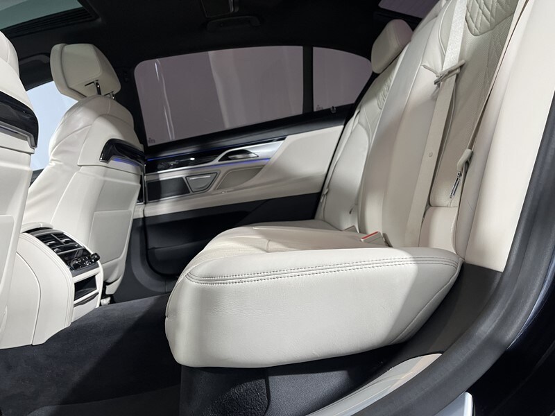 Used BMW 7 Series 2019 for sale - 77567402: Photo 39
