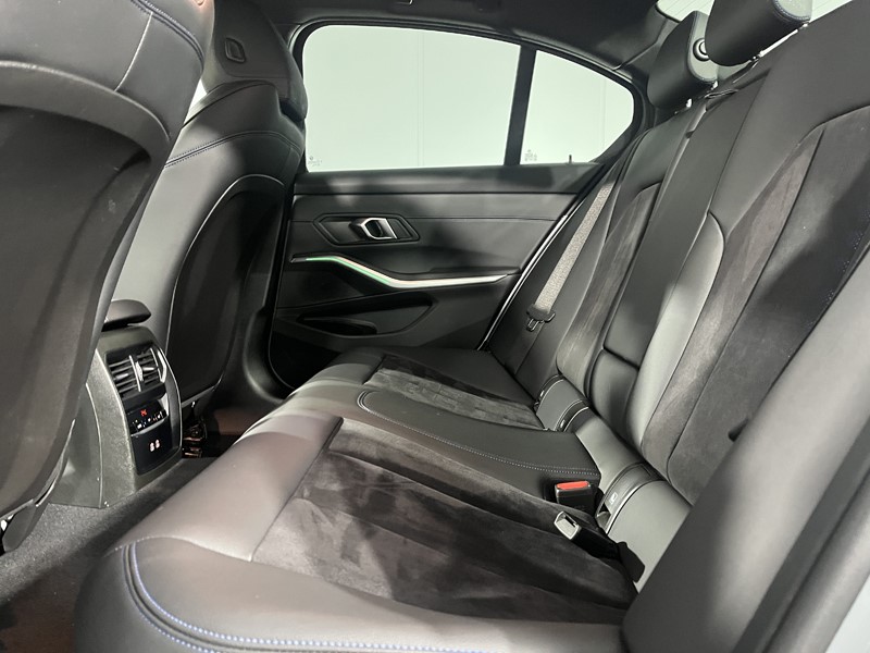 Used BMW 3 Series 2024 for sale - 77381090: Photo 37