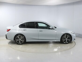 Used BMW 3 Series 2024 for sale - 77381090: Photo