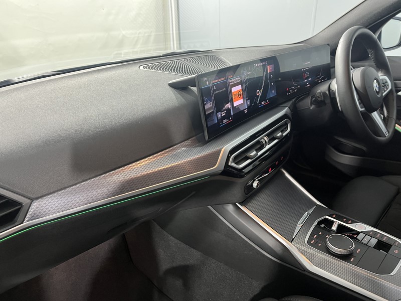 Used BMW 3 Series 2024 for sale - 77381090: Photo 7