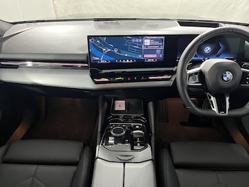 Used BMW 5 Series 2023 for sale - 76980855: Photo