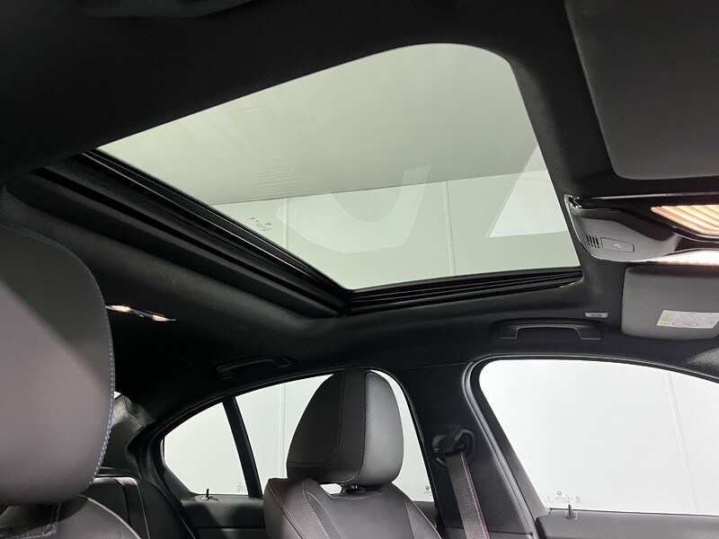 Used BMW 3 Series 2024 for sale - 77353928: Photo 17