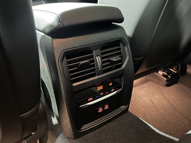 Used BMW 3 Series 2024 for sale - 77353928: Photo 44