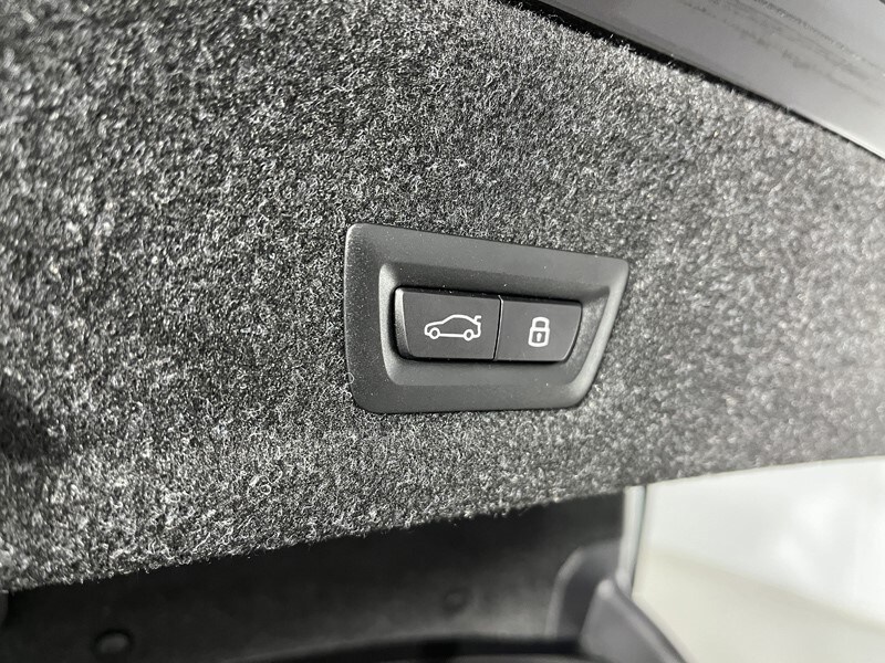 Used BMW 3 Series 2024 for sale - 77353928: Photo 51