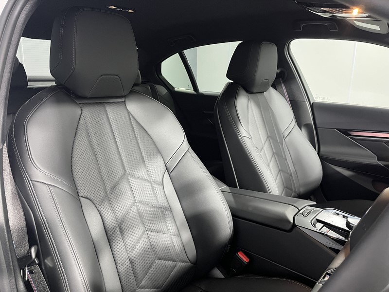 Used BMW 5 Series 2025 for sale - 76980849: Photo 11