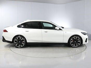 Used BMW 5 Series 2025 for sale - 76980849: Photo