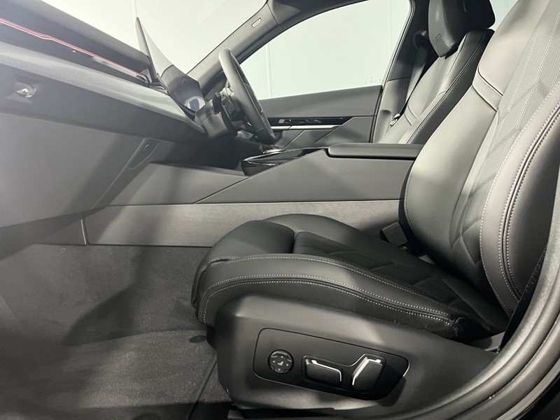 Used BMW 5 Series 2025 for sale - 76981605: Photo 32