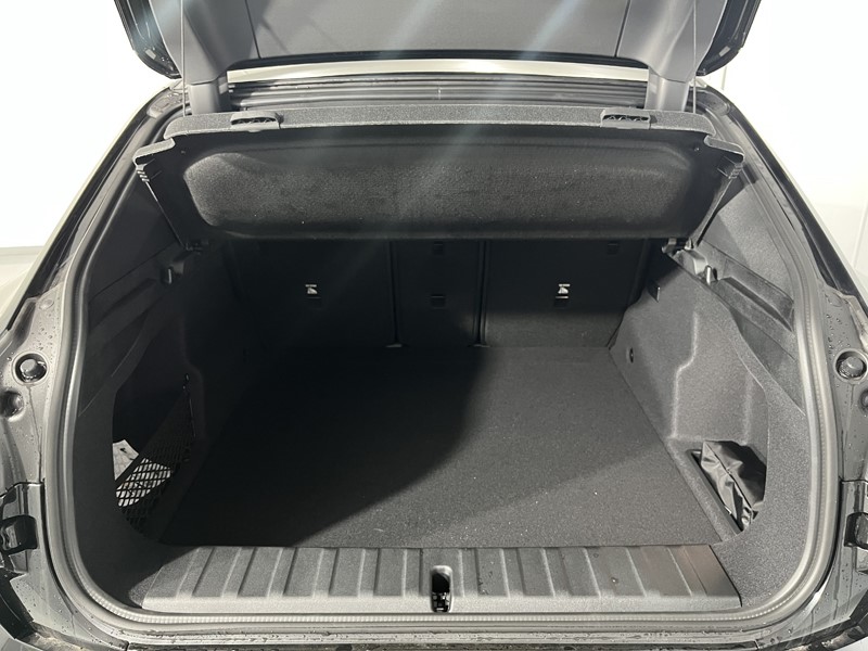 Used BMW iX2 2025 for sale - 77116213: Photo 13