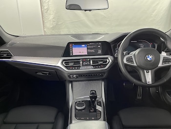 Used BMW 4 Series 2022 for sale - 77170661: Photo