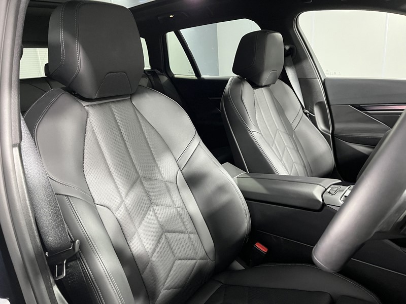 Used BMW 5 Series 2025 for sale - 77274383: Photo 11