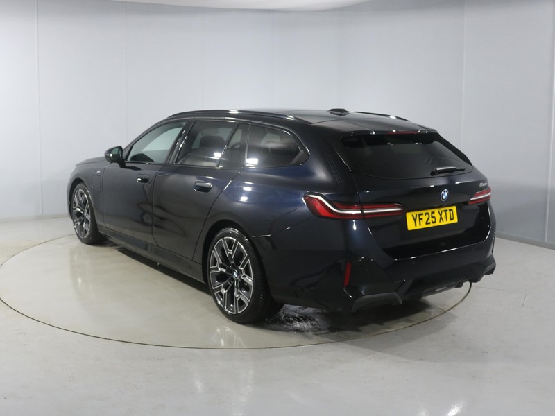 Used BMW 5 Series 2025 for sale - 77274383: Photo 2