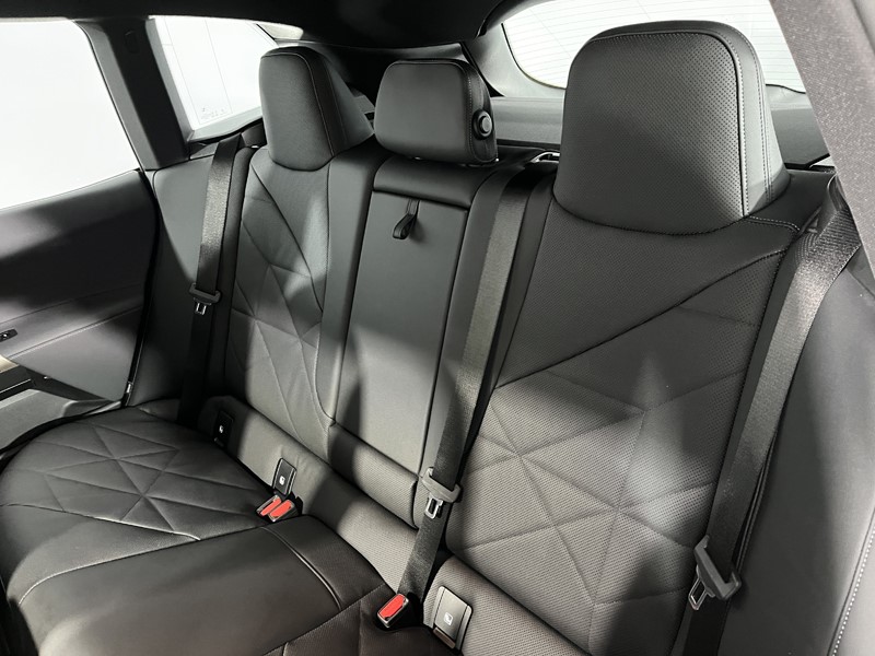 Used BMW iX 2023 for sale - 76982251: Photo 11