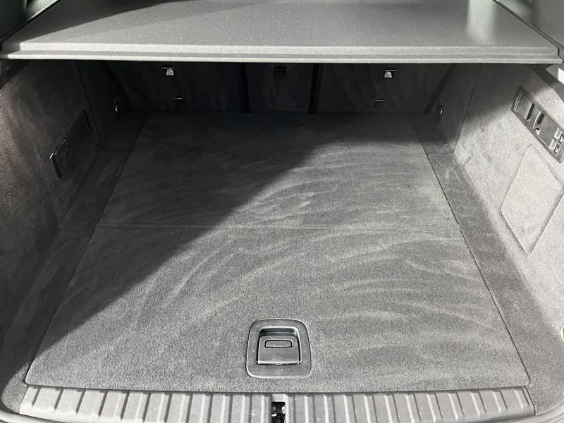 Used BMW iX 2023 for sale - 76982251: Photo 12