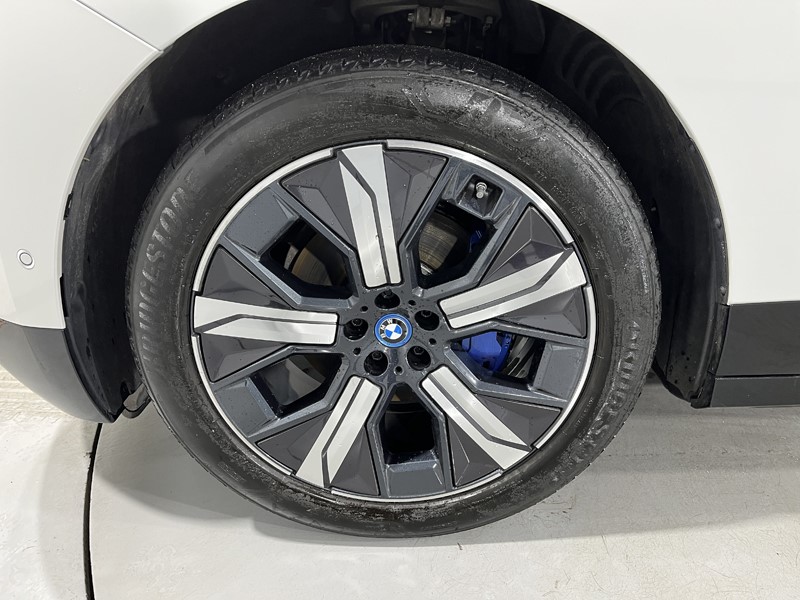 Used BMW iX 2023 for sale - 76982251: Photo 13