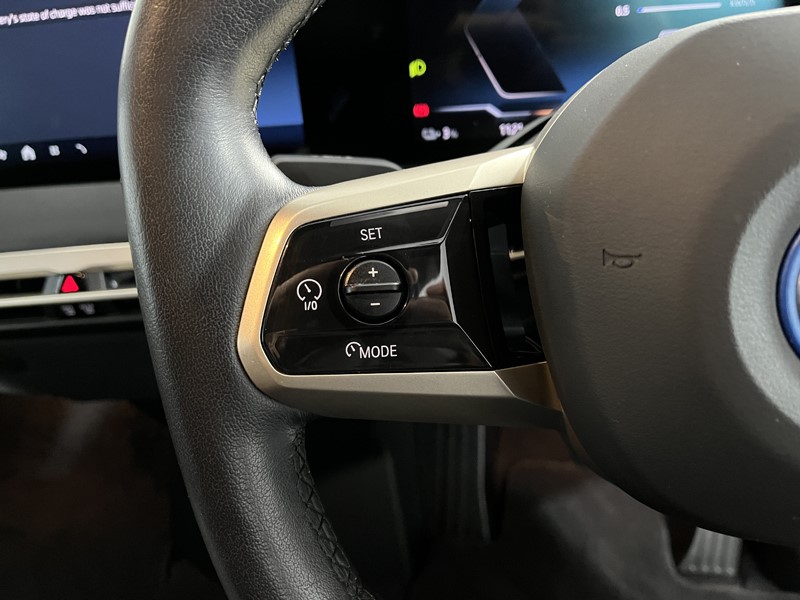 Used BMW iX 2023 for sale - 76982251: Photo 22