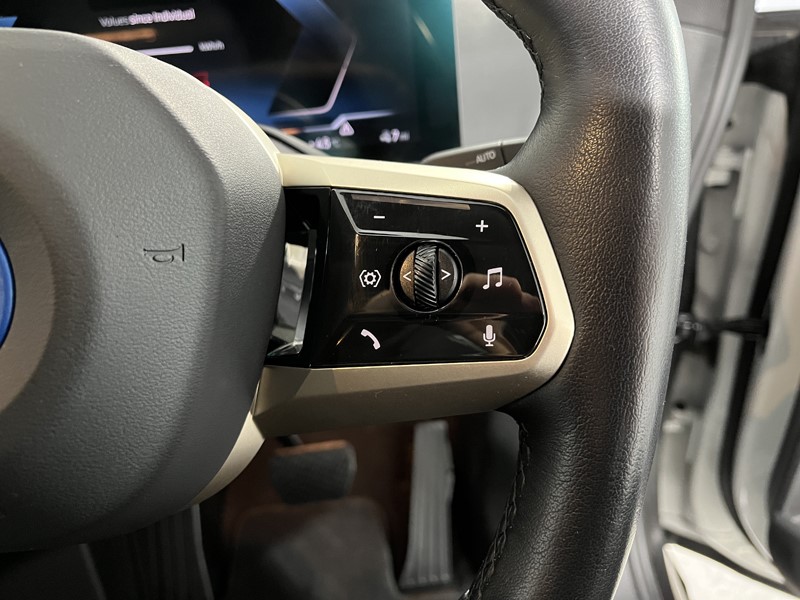 Used BMW iX 2023 for sale - 76982251: Photo 23