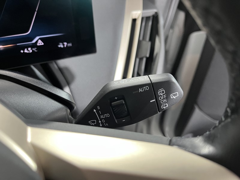 Used BMW iX 2023 for sale - 76982251: Photo 24