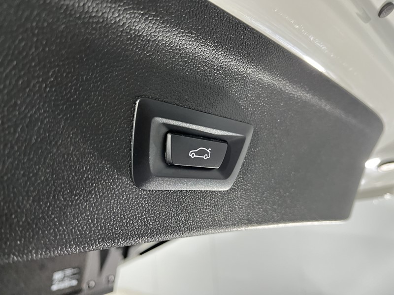 Used BMW iX 2023 for sale - 76982251: Photo 41