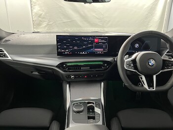 Used BMW 4 Series 2025 for sale - 76981000: Photo