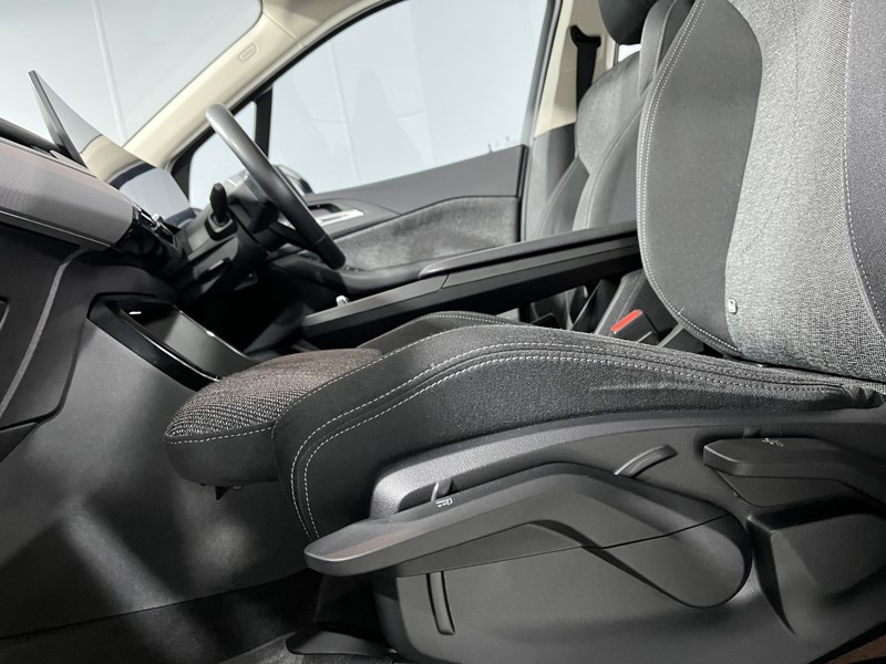 Used BMW 2 Series 2023 for sale - 77504457: Photo 30