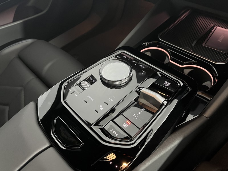 Used BMW 5 Series 2025 for sale - 77001396: Photo 10