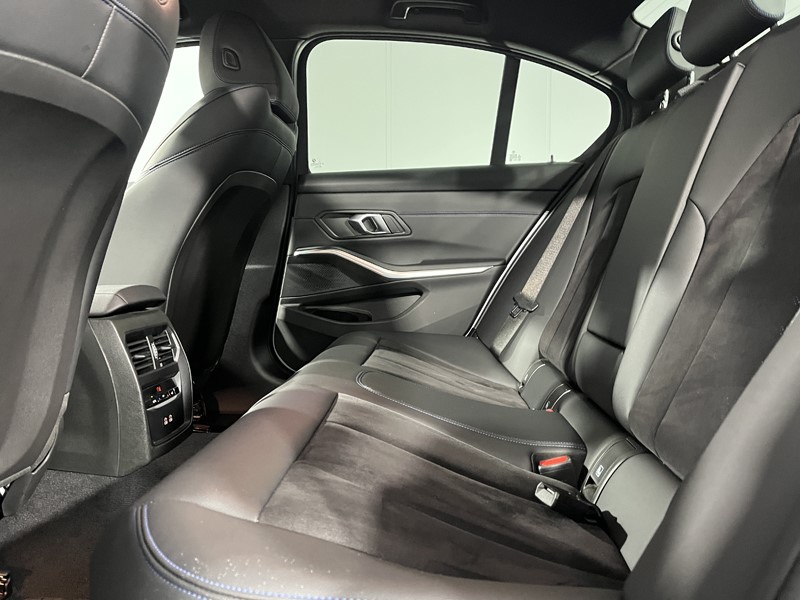 Used BMW 3 Series 2024 for sale - 77406455: Photo 37