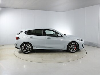 Used BMW 1 Series 2025 for sale - 77005493: Photo