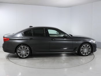 Used BMW 5 Series 2020 for sale - 79071171: Photo