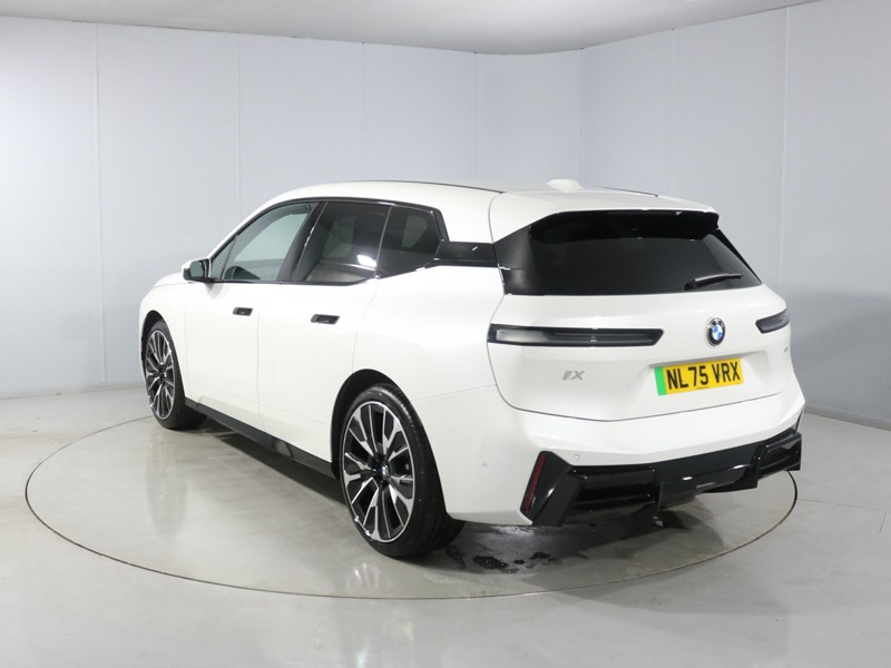 Used BMW iX 2025 for sale - 77718120: Photo 2