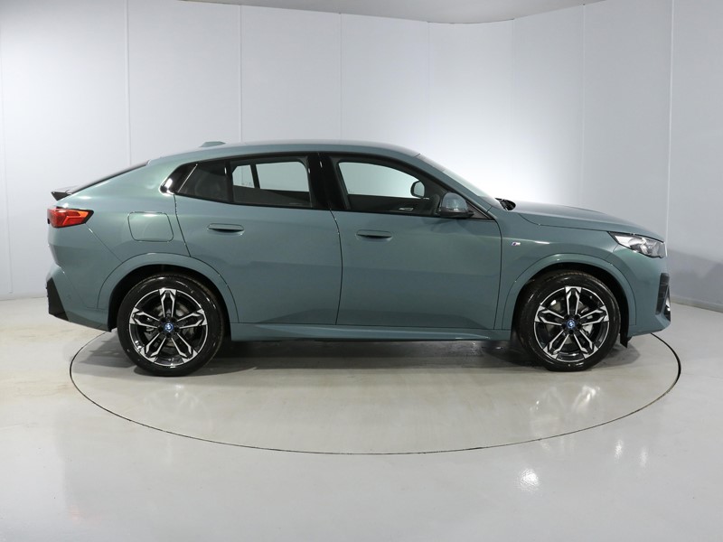 Used BMW iX2 2025 for sale - 76980869: Photo 3