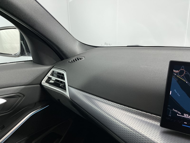 Used BMW 3 Series 2025 for sale - 77581481: Photo 26