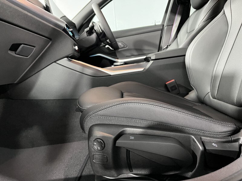 Used BMW 3 Series 2025 for sale - 77581481: Photo 35