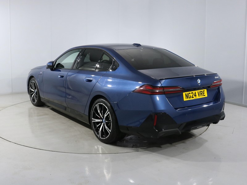 Used BMW 5 Series 2024 for sale - 78152727: Photo 2