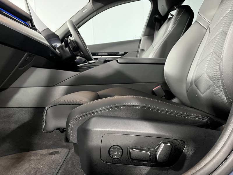 Used BMW 5 Series 2024 for sale - 78152727: Photo 36