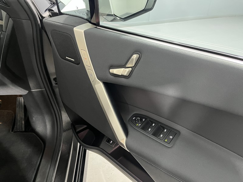 Used BMW iX 2022 for sale - 77353892: Photo 20