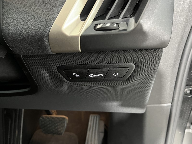 Used BMW iX 2022 for sale - 77353892: Photo 22