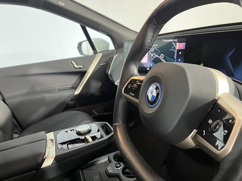 Used BMW iX 2022 for sale - 77353892: Photo 23