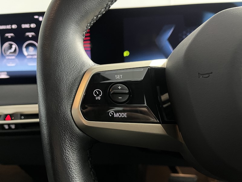 Used BMW iX 2022 for sale - 77353892: Photo 24