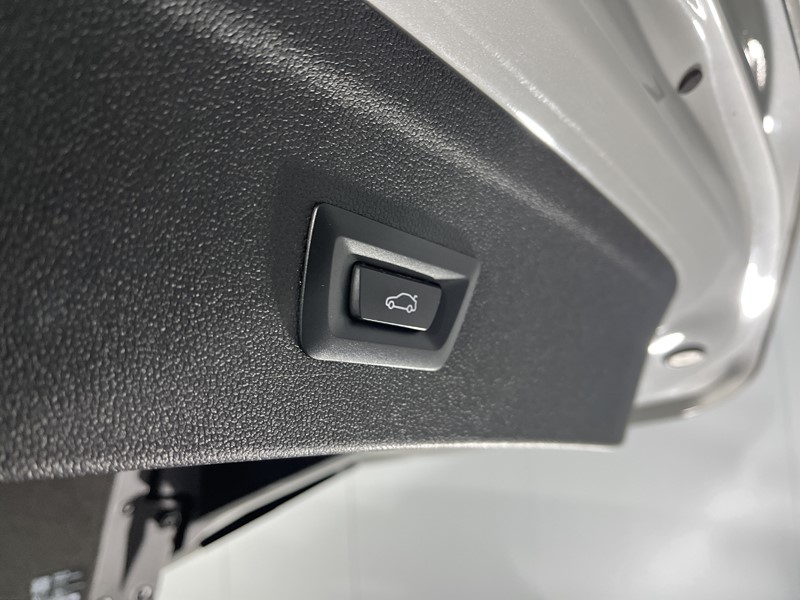 Used BMW iX 2022 for sale - 77353892: Photo 45